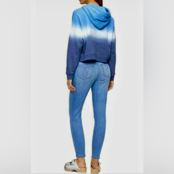 NEW Calvin Klein Jeans Women’s Monogram Logo Tie Dye Block Cropped Hoodie - Picture 3 of 7